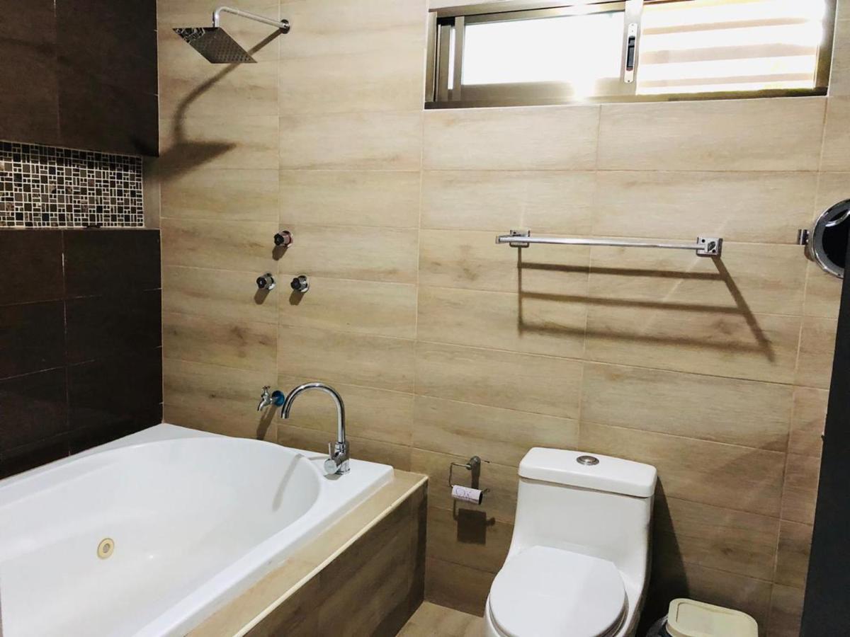 Apartmán Casa Lili 2: Luxurious/Amplio/Hot Water/Economic/Wifi/Tv Valladolid  Exteriér fotografie
