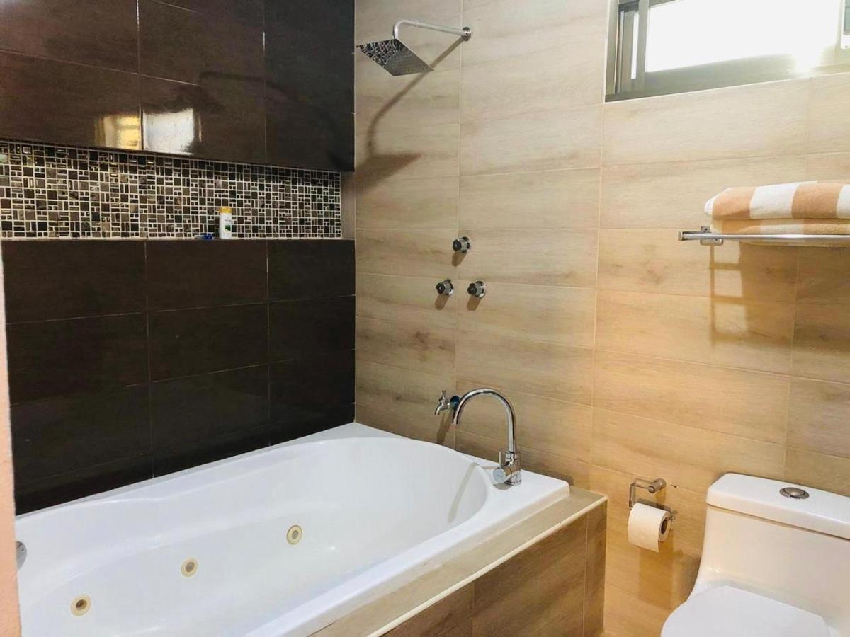 Apartmán Casa Lili 2: Luxurious/Amplio/Hot Water/Economic/Wifi/Tv Valladolid  Exteriér fotografie